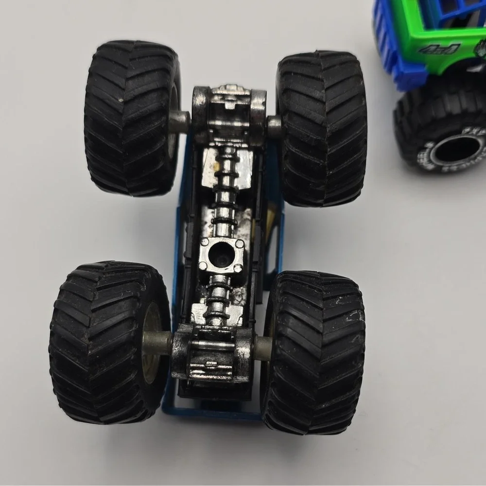 Greenbrier International Lot of 2 Monster Trucks Blue Thunder & Zombie